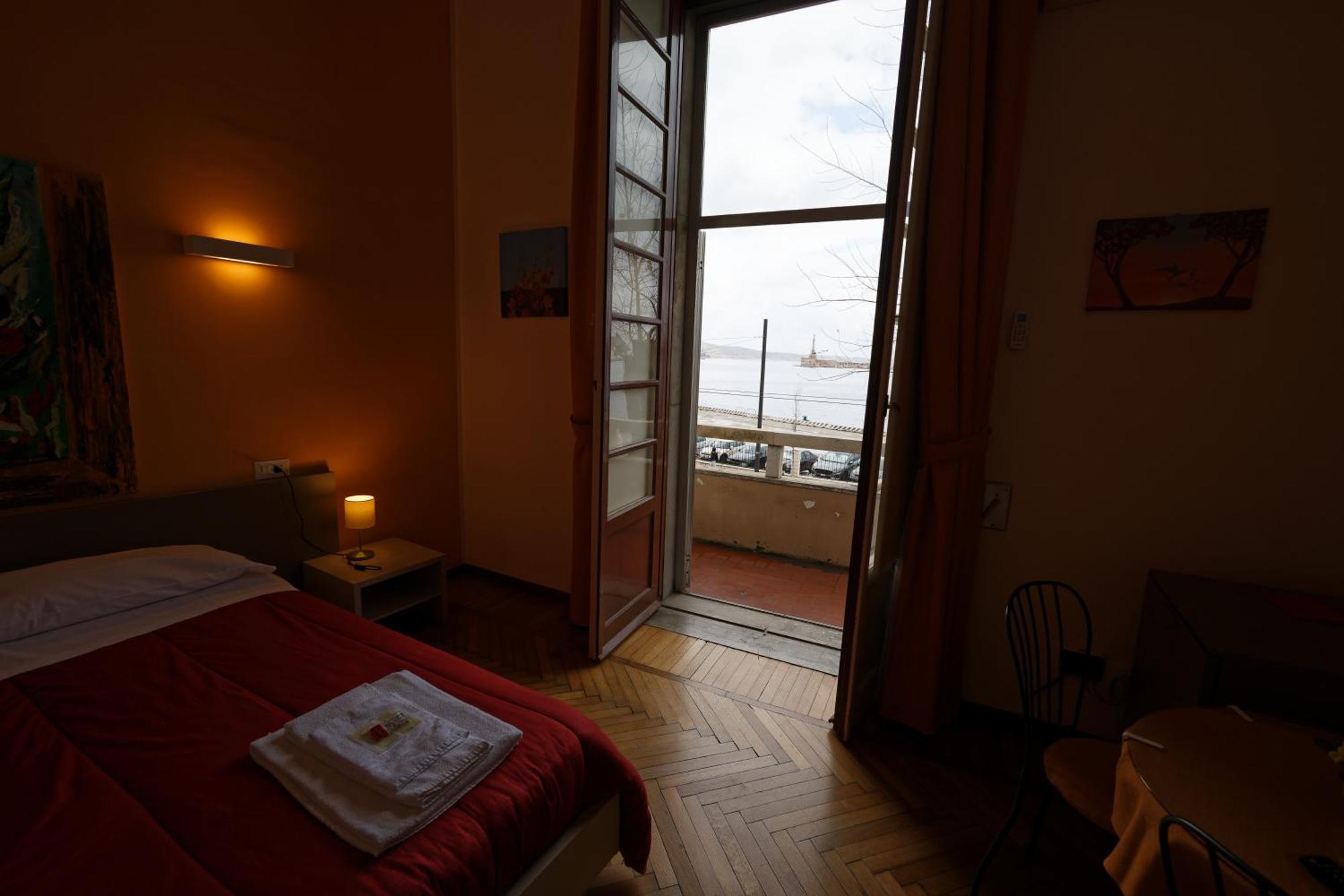 Teatro Sullo Stretto Lägenhet Messina Exteriör bild